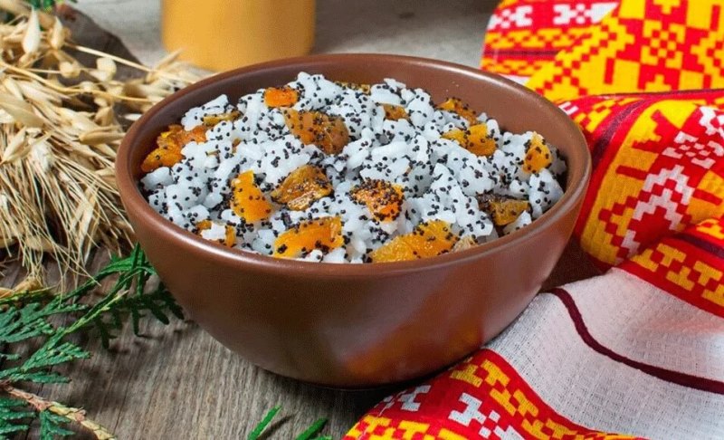 Traditional Christmas dishes photo