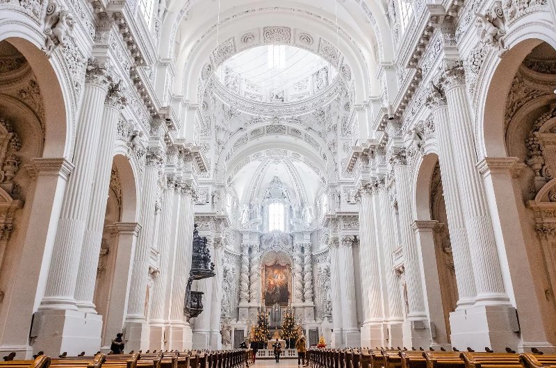 inside photo of Theatinerkirche