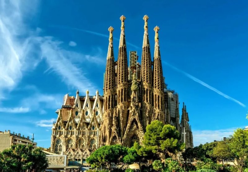 Sagrada Familia in Barcelona photo, address, prices