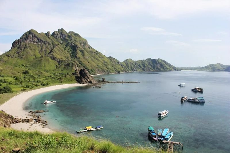 resort photo komodo national park indonesia