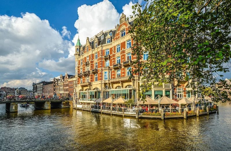 Amsterdam attractions canals