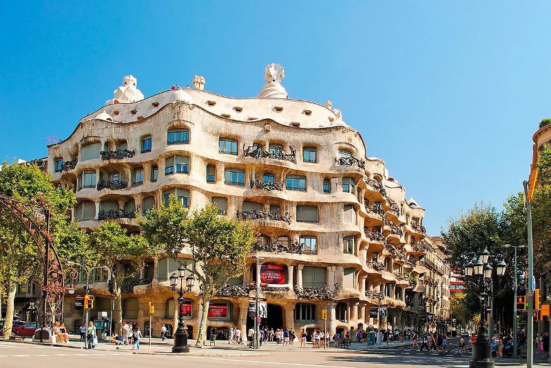 What you can see in Barcelona in 5 days - Casa Mila