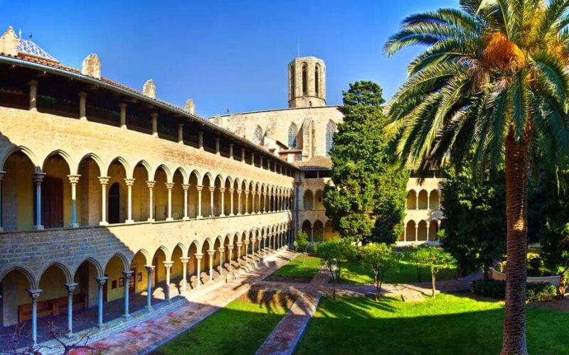 Sights of Barcelona photo - Pedralbes Monastery