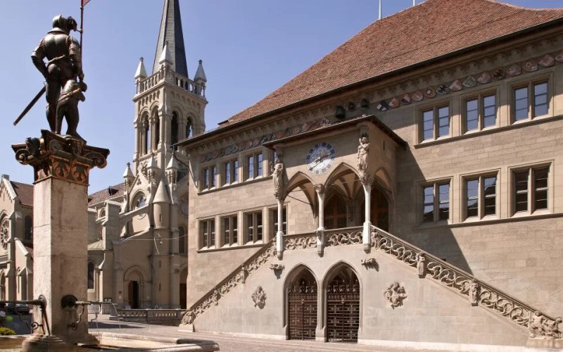 photo guide to Bern, Switzerland Bern Town Hall