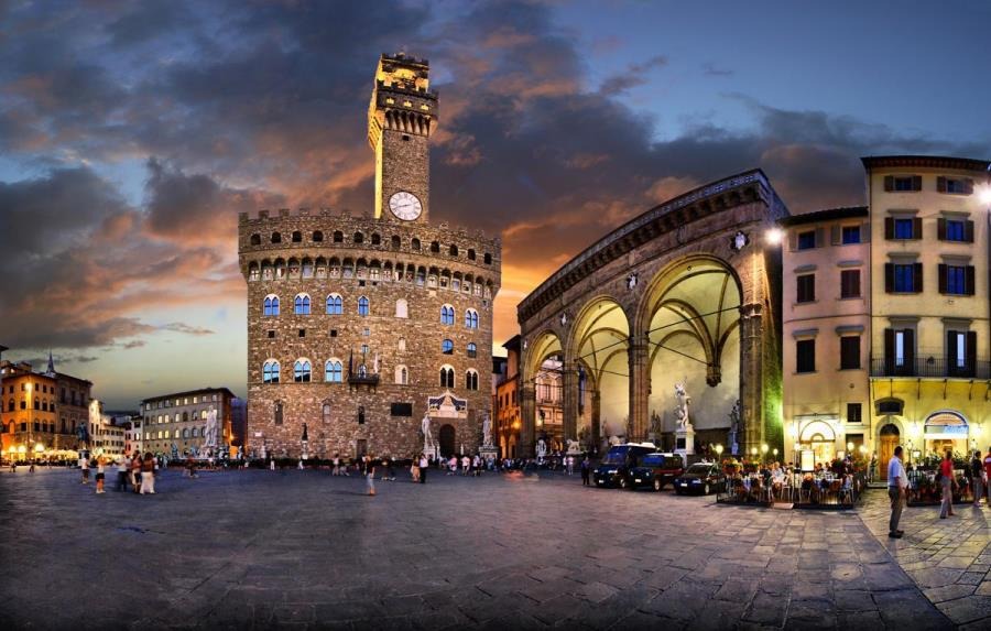 Top Attractions - Piazza della Signoria