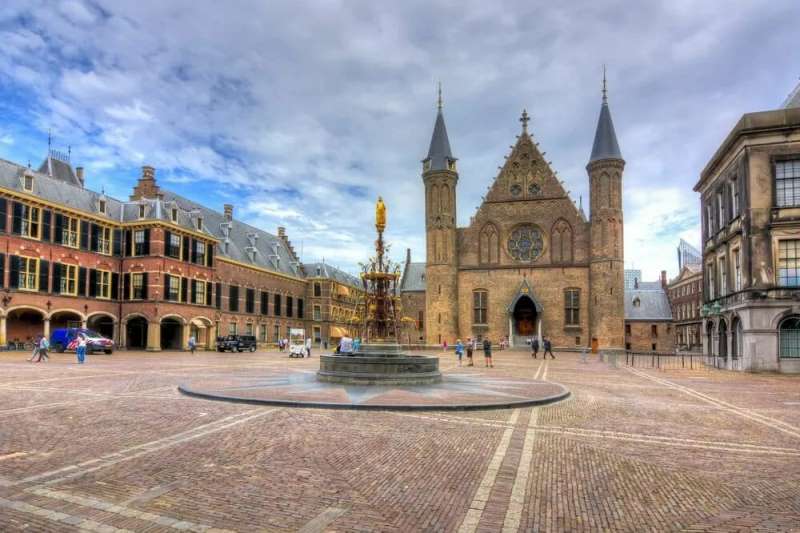 photos of attractions Binnenhof and Ridderzal