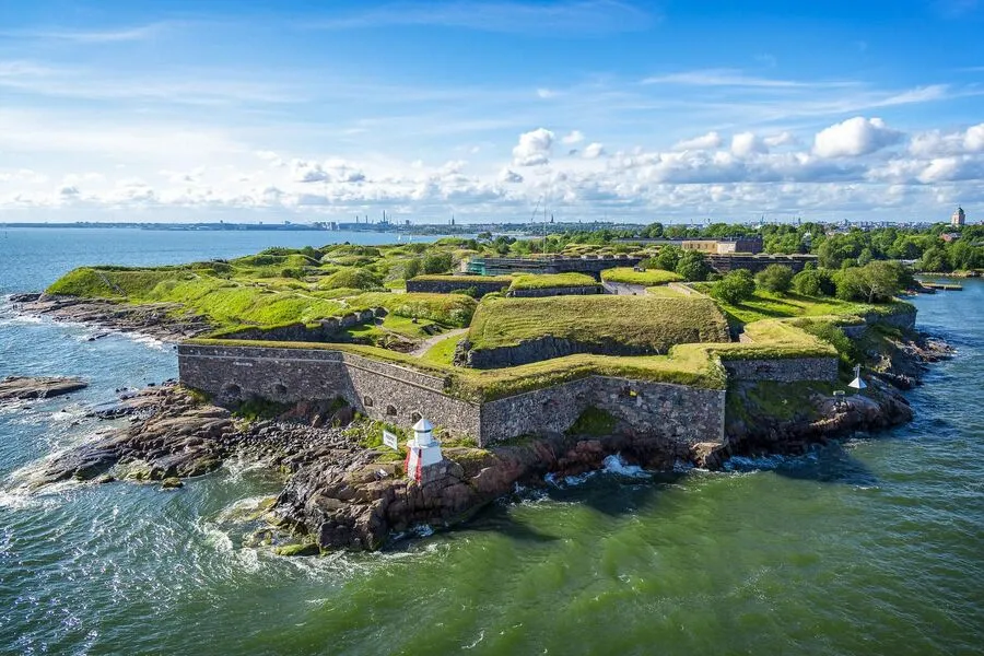 where to go in Helsinki Suomenlinna