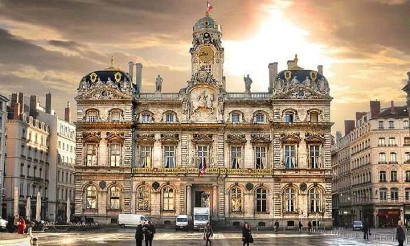 Ратуша Ліона куди сходити фото