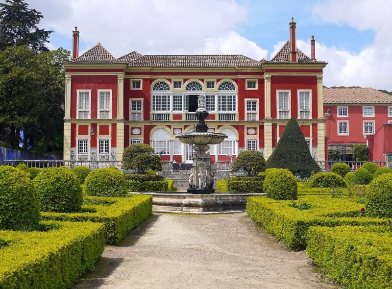 Palace of the Marquises of Fronteira - attractions of Lisbon