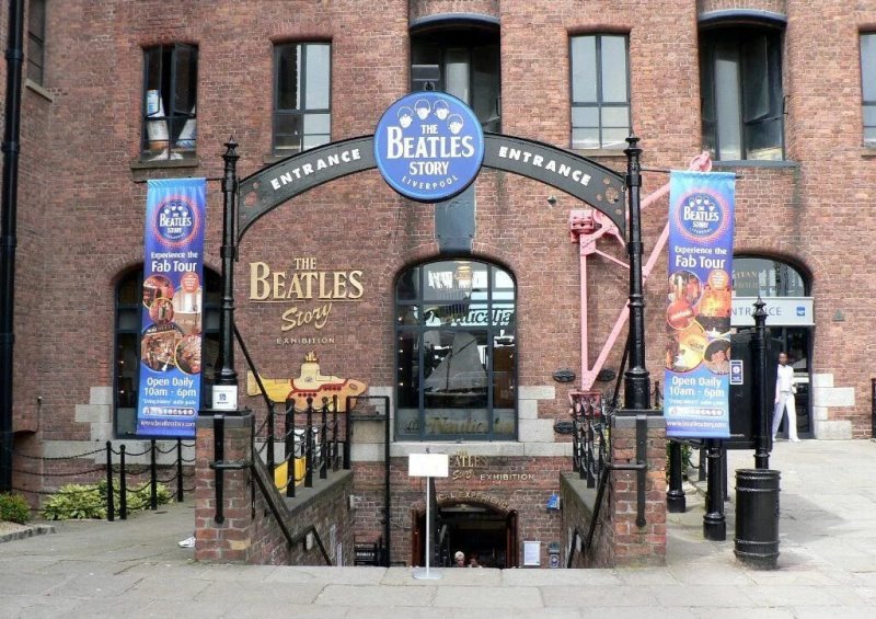 photo guide The Beatles Story Museum