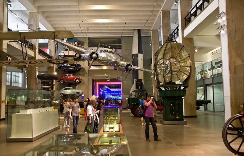 Science Museum in London walks for the whole family photo