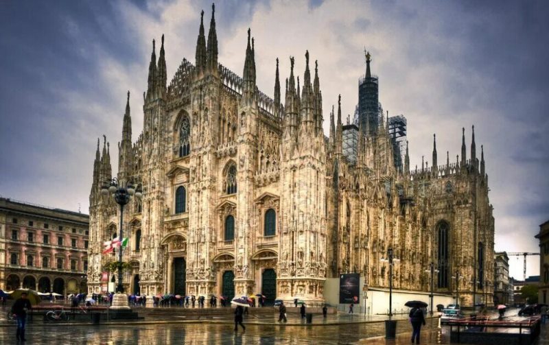Attractions where to visit for free Milan Cathedral 