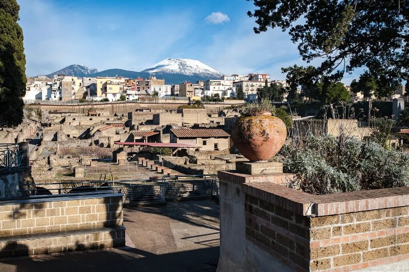 Where to go in Naples unusual places Herculaneum