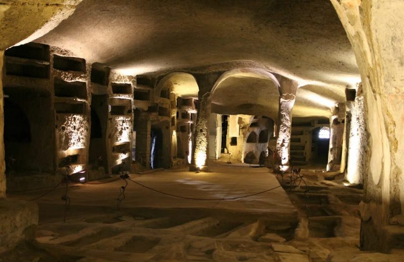 Sights of Naples photo Catacombs of San Gaudiozo