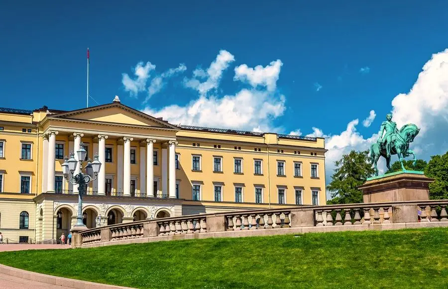 places to visit in Oslo Royal Palace