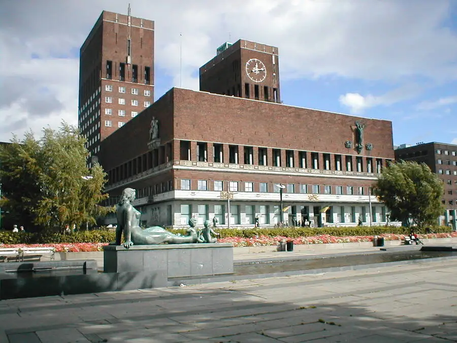 things to do in Oslo City Hall