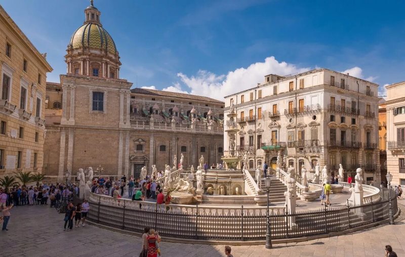 Що подивитися в Палермо - Пьяцца Преторія