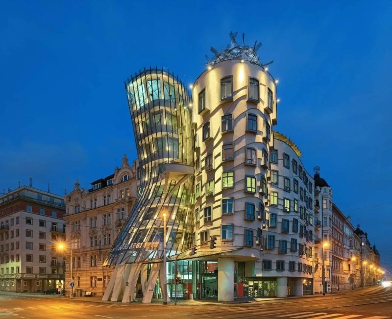 interesting places in the Czech Republic Dancing House