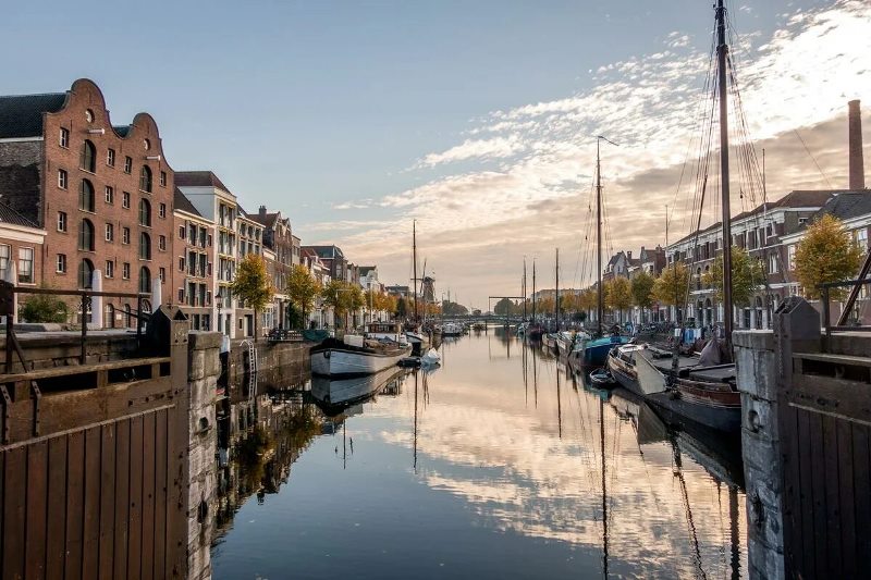 Must-dos in Rotterdam photo Delfshaven district