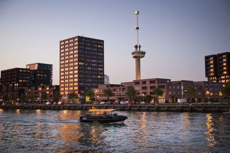 Что посмотреть в Роттердаме фото Евромачта