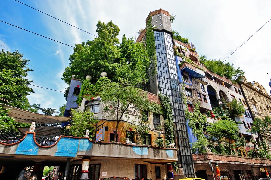Hundertwasser House photo - unique places in Vienna